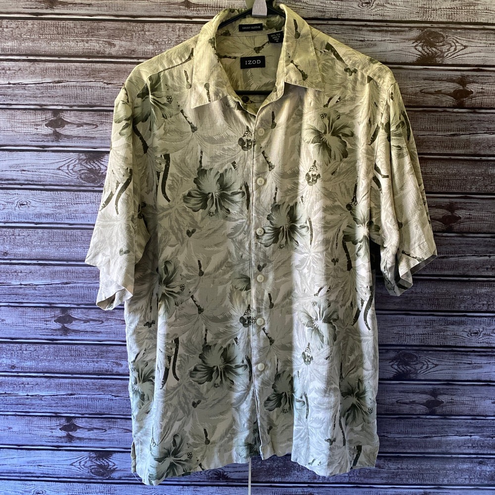 Izod Men's Short-Sleeved Button-Down Shirt Size M Floral Hawaiian‎ 100% Silk